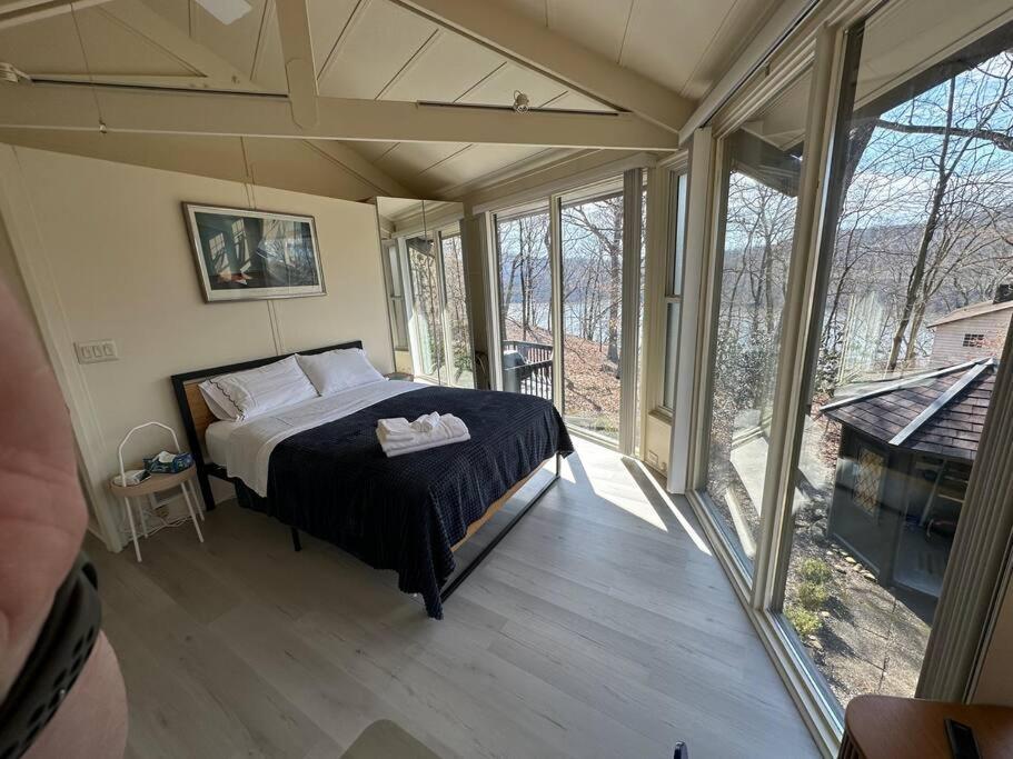 The Escape Pod Cheat Lake, Morgantown, Hot Tub, 2Bed, 2Bath Villa Buitenkant foto